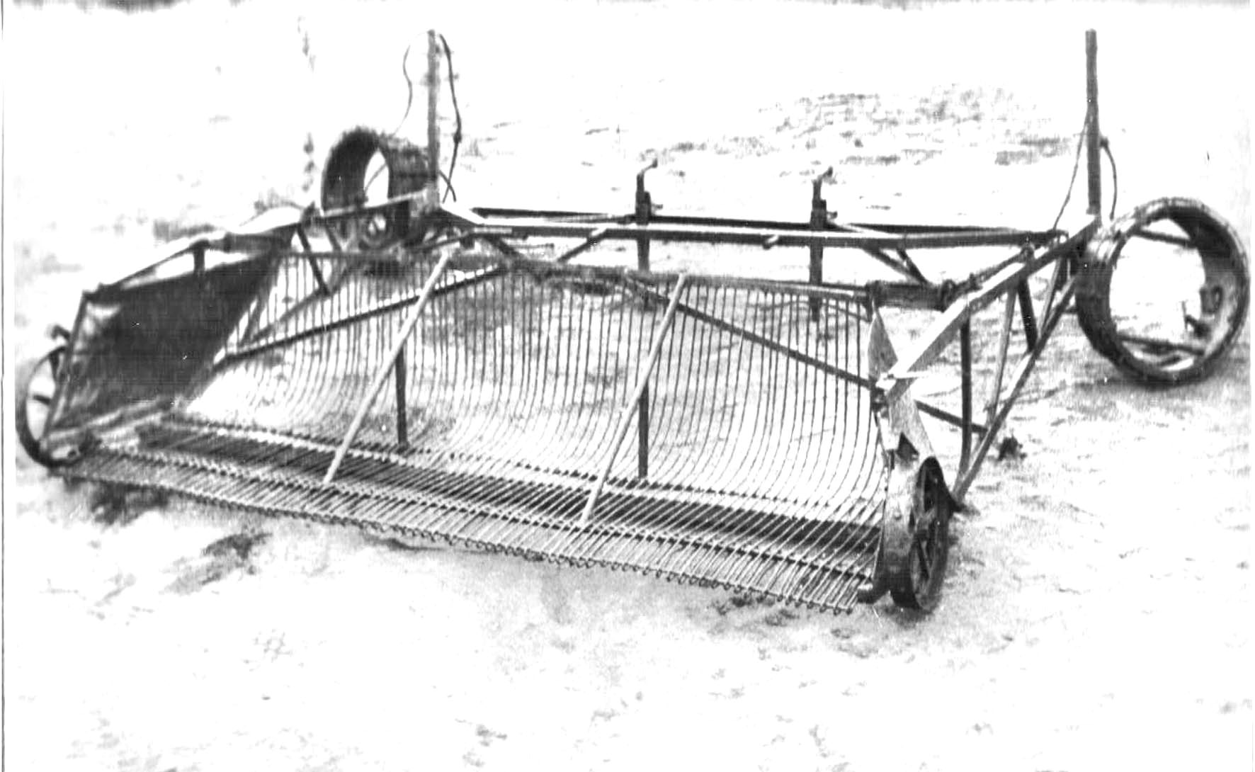 Причіпний автомобільний навантажувач